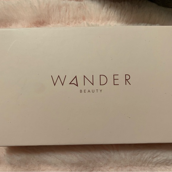 Wander Beauty Blush and Bronzer Palette in Riviera - Picture 2 of 2
